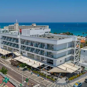 3* Hotell Plaza