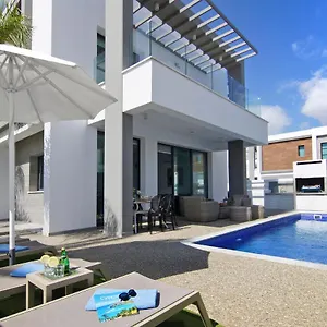 Villa Mey, Protaras