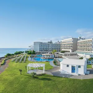 4* Hotell Pernera